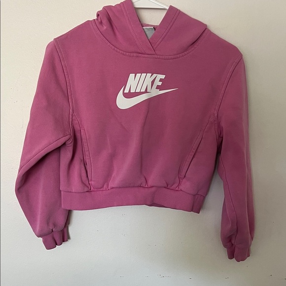 Nike Pink Club Fleece Cropped Hoodie Girls Size Medium - Picture 1 of 5